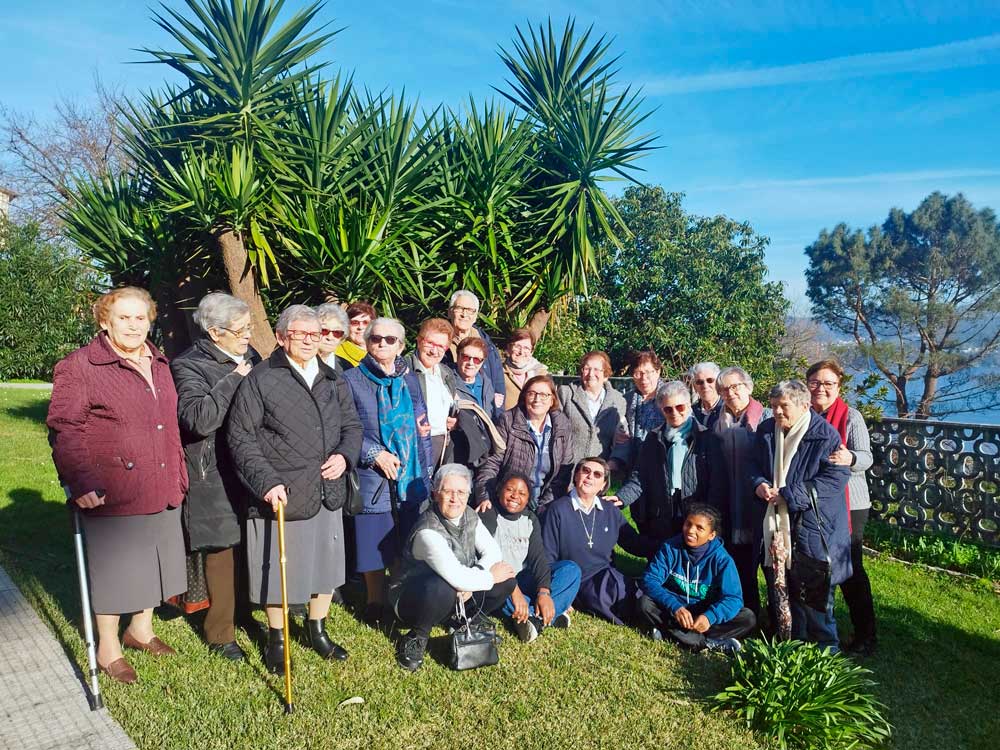 Retiro de Cuaresma sobre sinodalidad y vida consagrada en Pontevedra